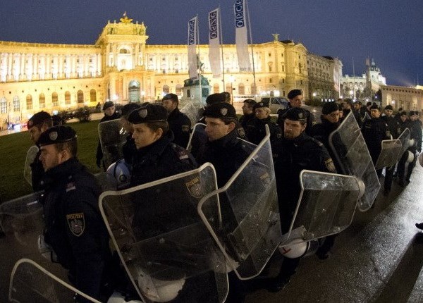 ថ្នាក់ដឹកនាំអ៊ឺរ៉ុបព្រមព្រៀងបង្កើនកិច្ចសហប្រតិបត្តិការប្រឆាំងនឹងជនសកម្មប្រយុទ្ធ